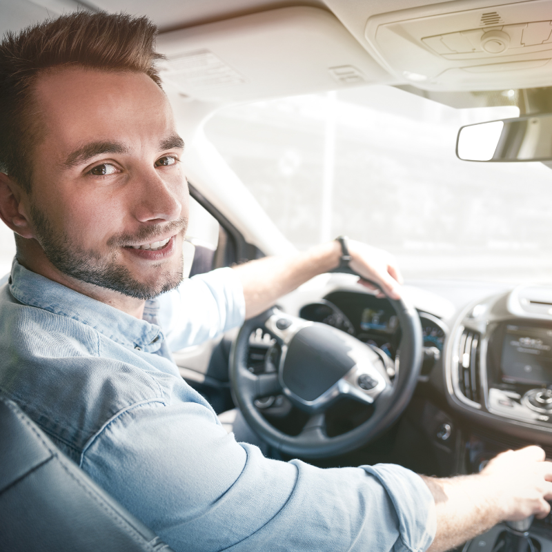 VOCÊ É MOTORISTA POR APLICATIVO E QUER TER SEU VÍNCULO DE EMPREGO RECONHECIDO-DIREITOS DOS MOTORISTAS-FOREIS MOSS ADVOCACIA-RJ